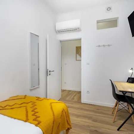 Whome Smart Living Hub, Designer Spaces For Digital Nomads & Remote Workers * 리스본